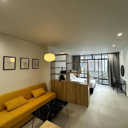 Exarchia B-2 Apartamento *